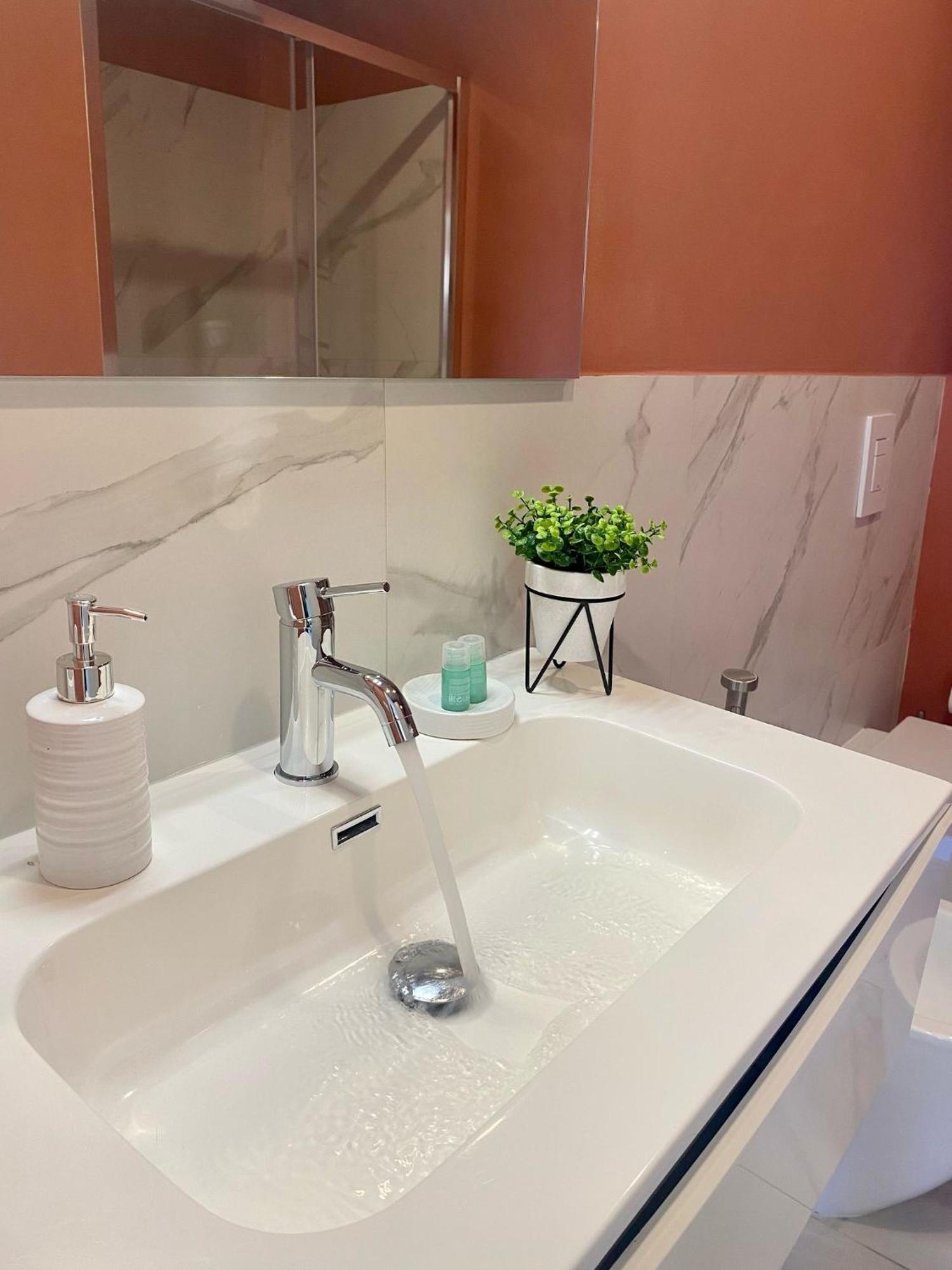 Istai Cagliari City Center Rooms Esterno foto