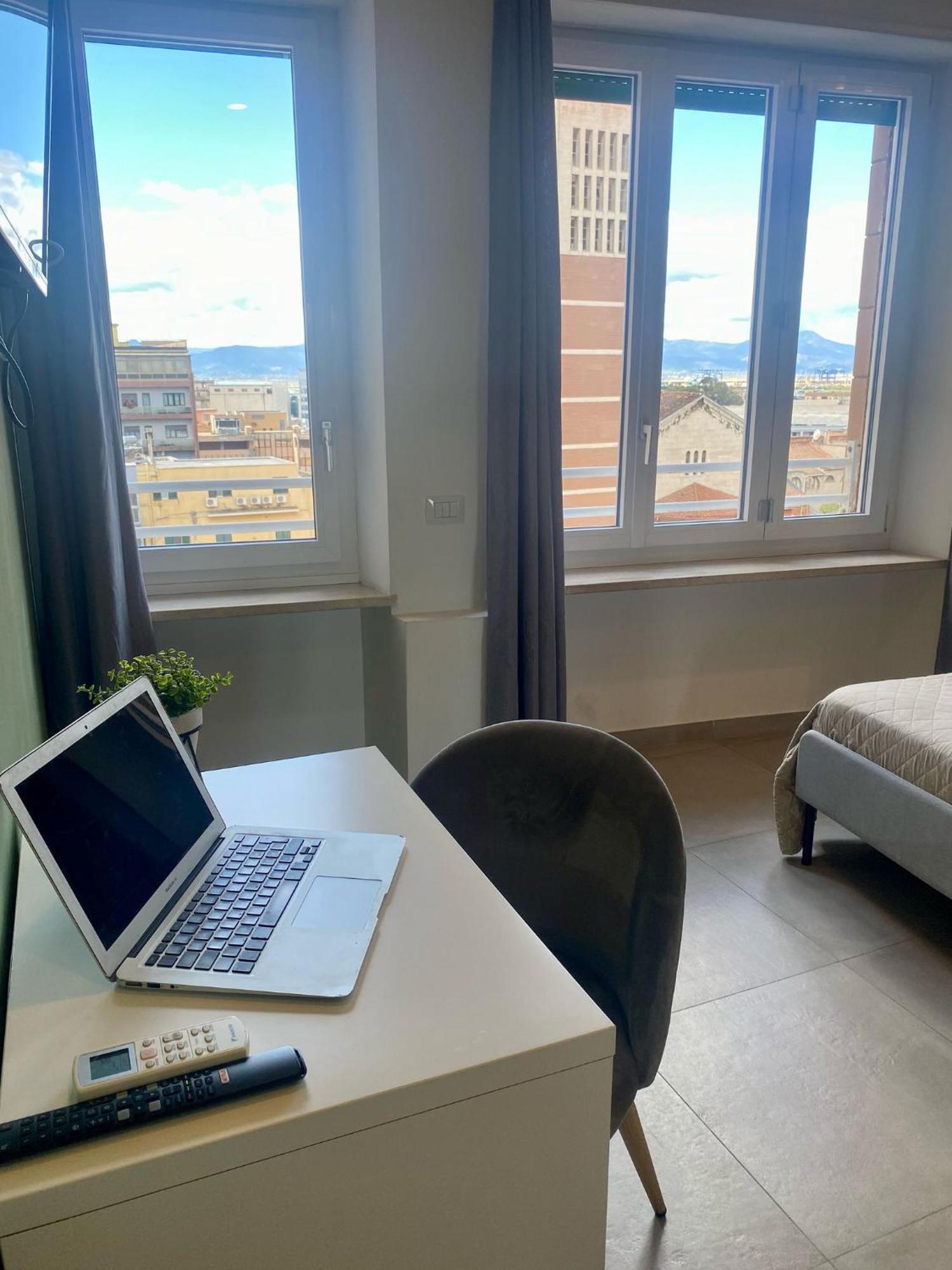 Istai Cagliari City Center Rooms Esterno foto