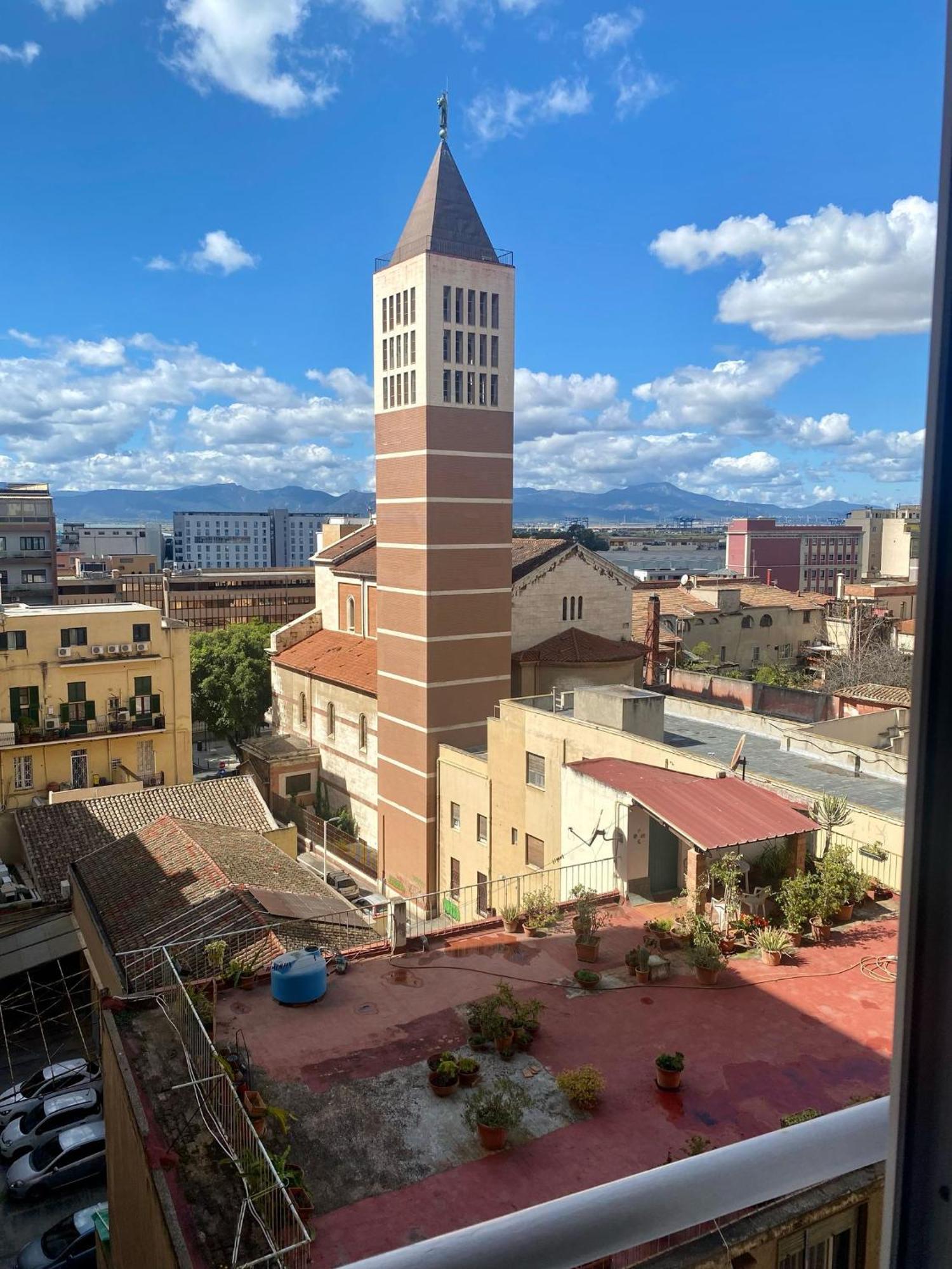 Istai Cagliari City Center Rooms Esterno foto